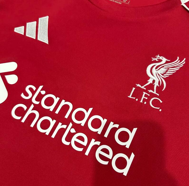 Liverpool 25/26 - Home Kit (Fan)