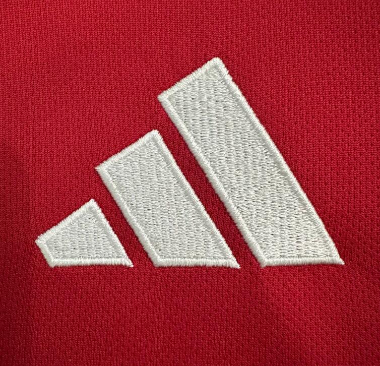 Liverpool 25/26 - Home Kit (Fan)