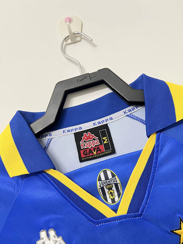 Juventus 1995-96 Retro - Away