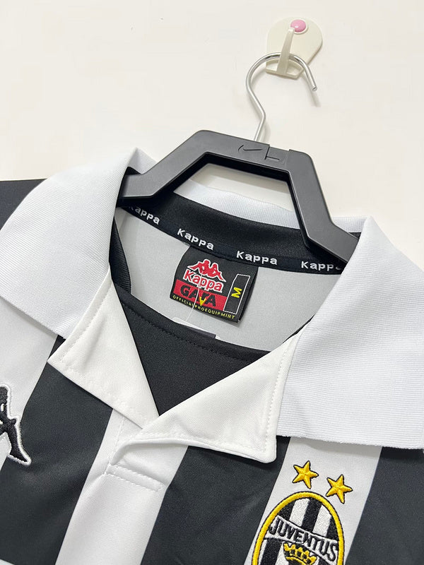 Juventus 1999-00 Retro - Home