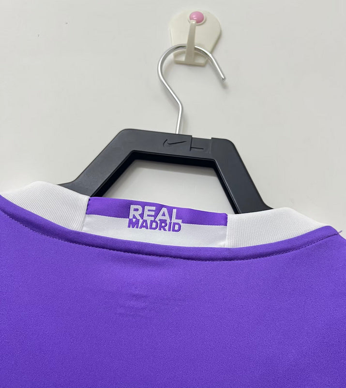 Real Madrid 2016-17 Retro - Away