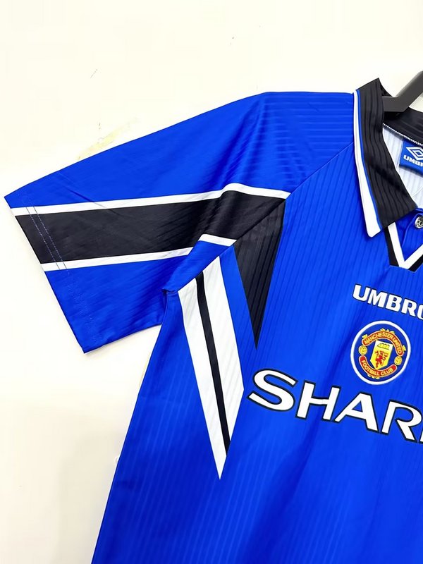 Manchester United 1996-98 Retro - Third