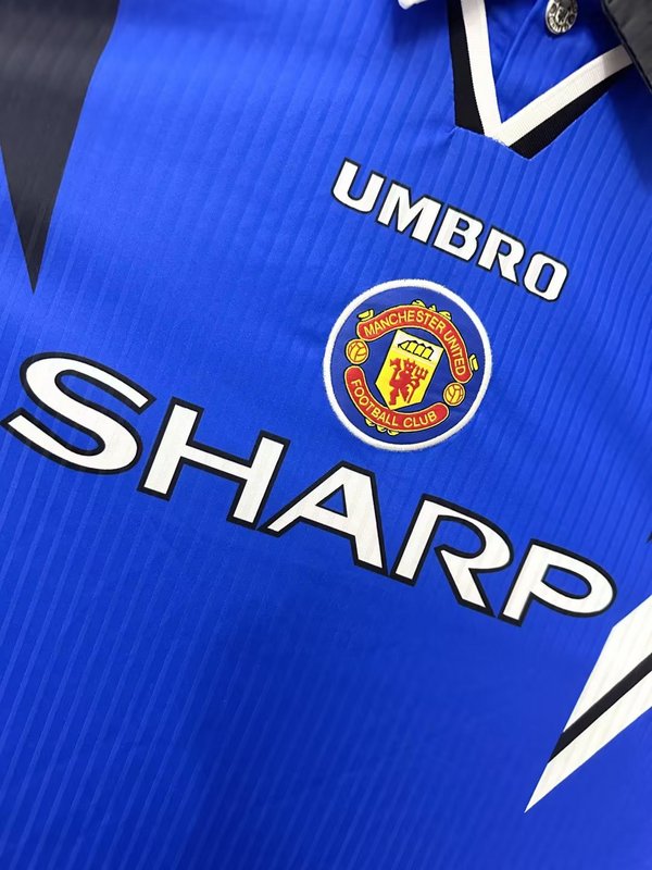 Manchester United 1996-98 Retro - Third