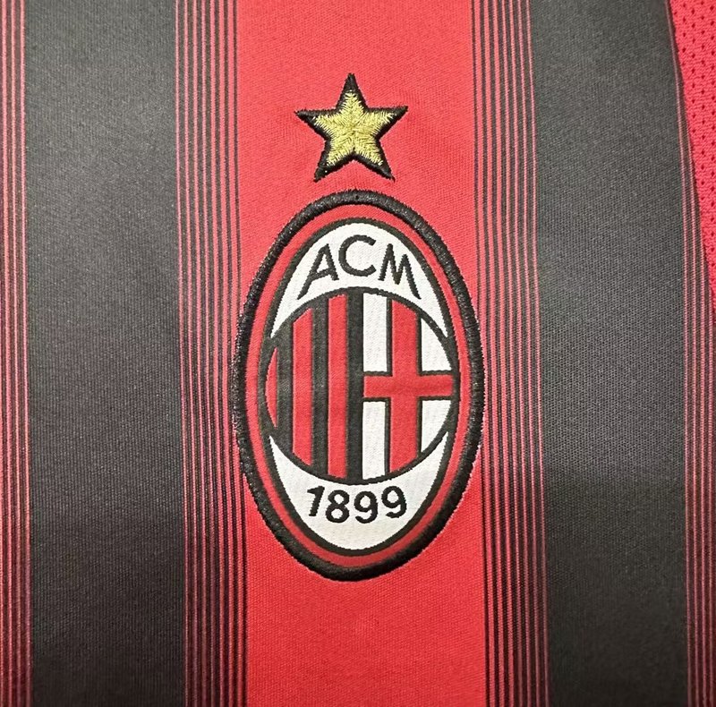 AC Milan 2004-05 Retro - Home