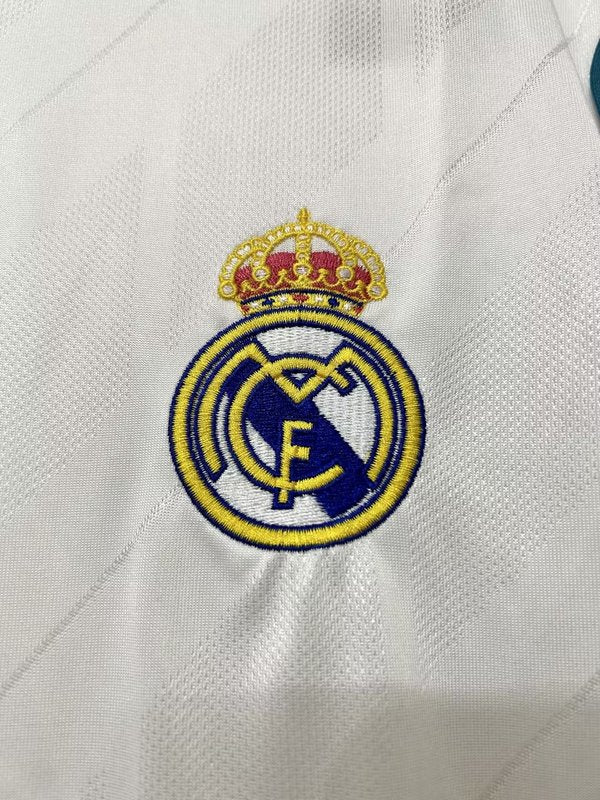 Real Madrid 2017-18 Retro - Home (Long Sleeves)