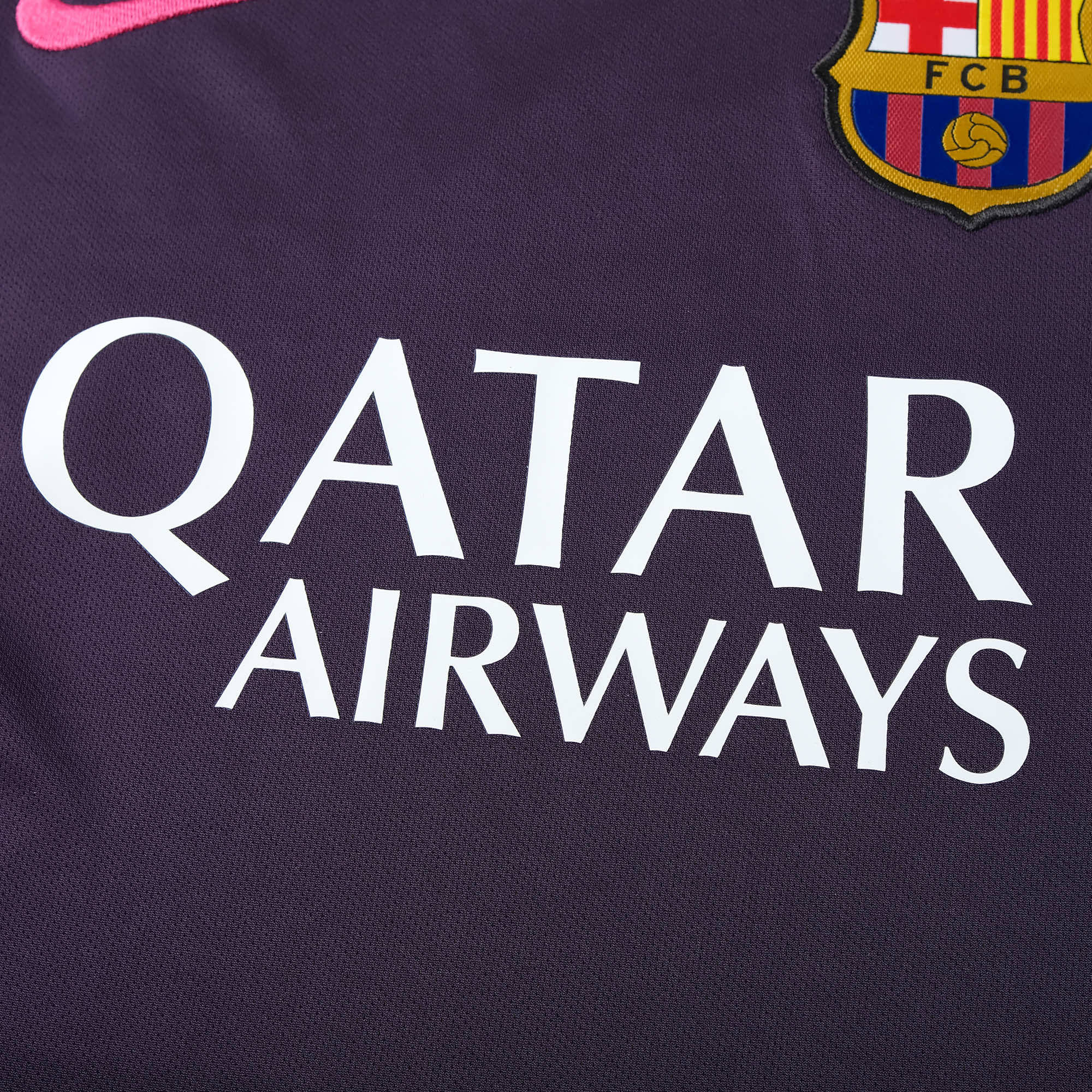 16/17 Barcelona Retro - Away Kit