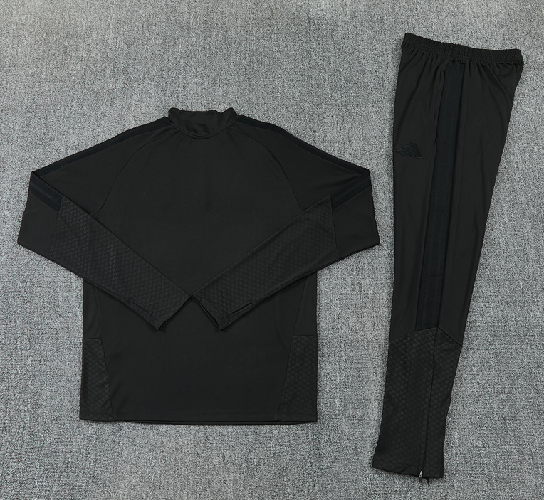 Liverpool 26/27 - Tracksuit