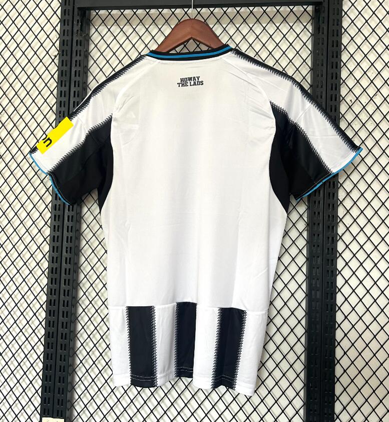 Newcastle United 25/26 - Home Kit (Fan)