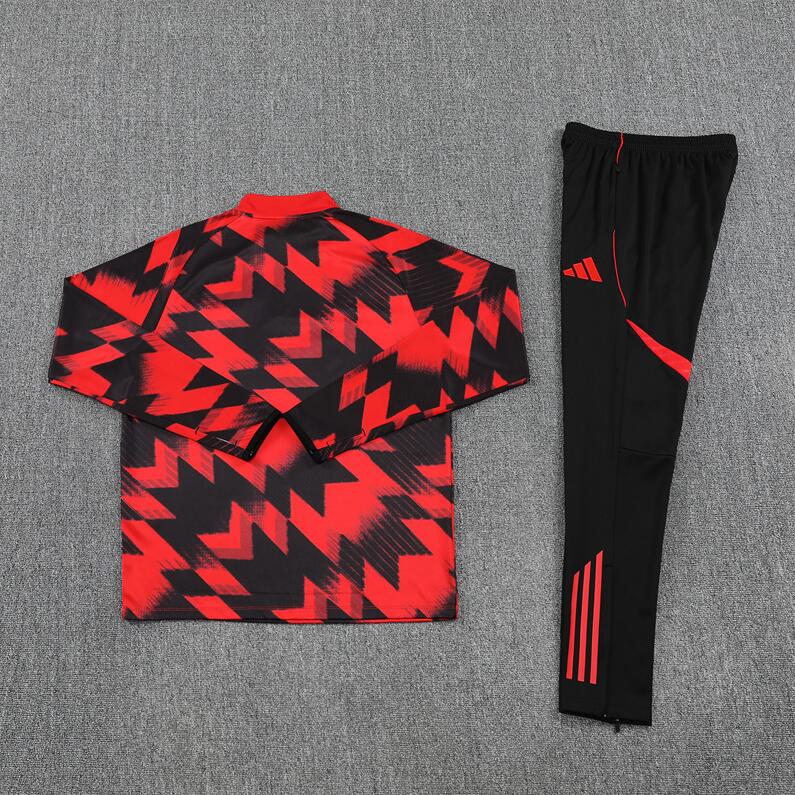 Manchester United 25/26 - Tracksuit (Half-Zip)