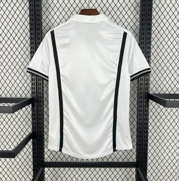 Valencia 2000-01 Retro - Home