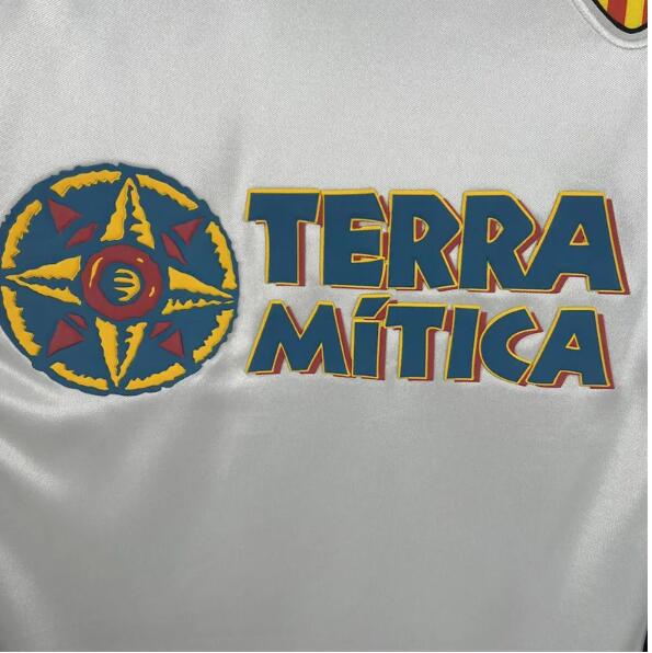 Valencia 2000-01 Retro - Home
