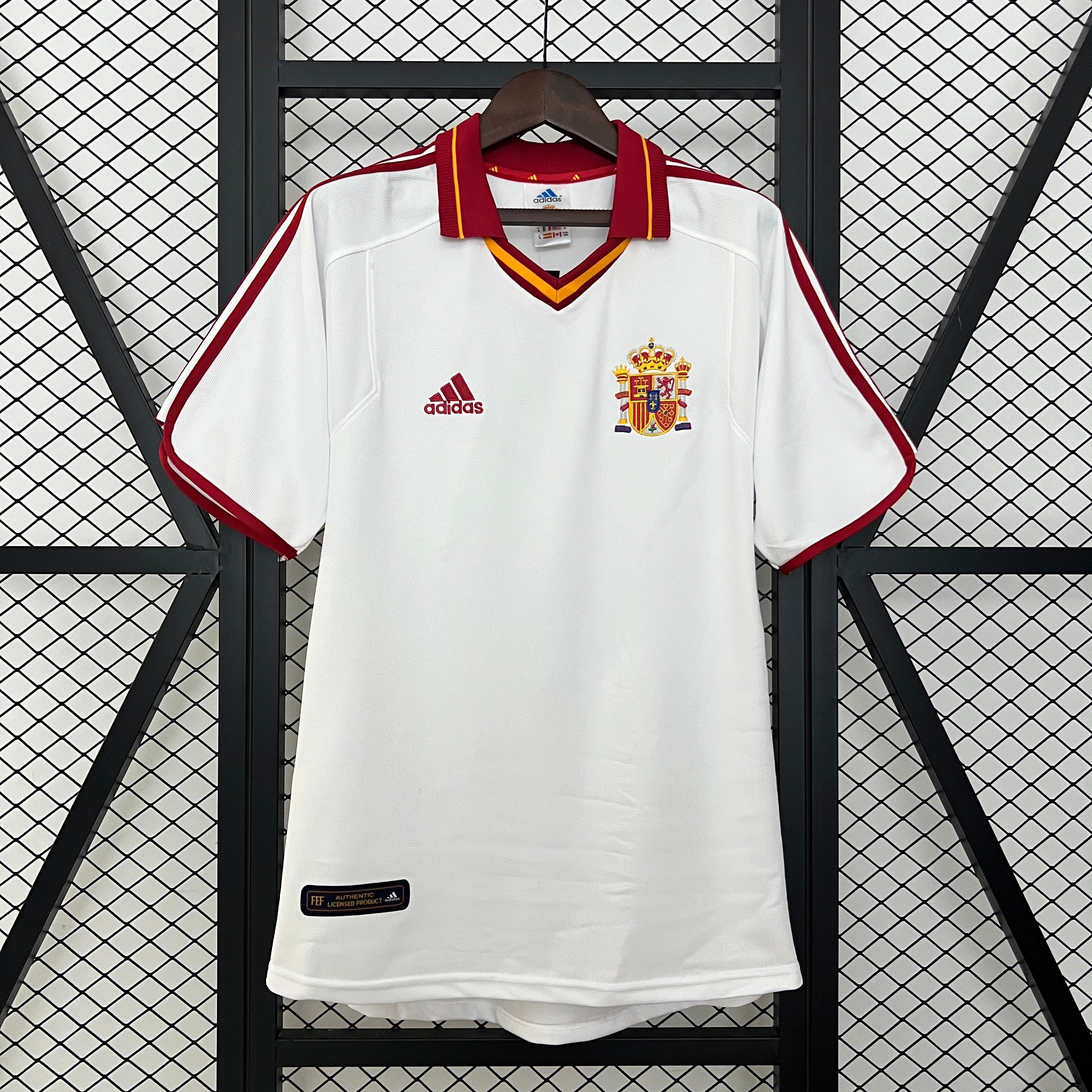 2000 Spain Retro - Away Kit