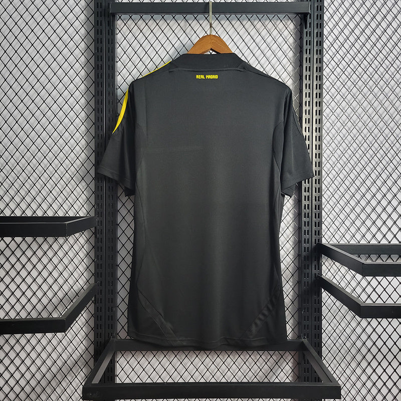 11/12 Real Madrid Retro Black - Goalkeeper Kit