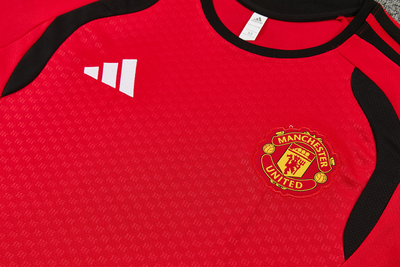 Manchester United 26/27 - Tracksuit