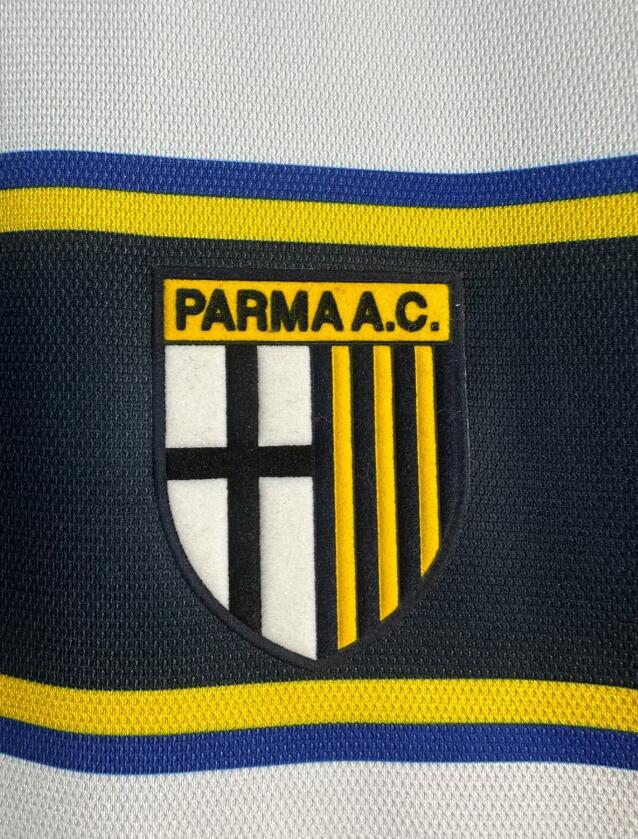 Parma 2002-03 Retro - Away