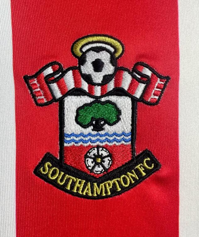 Southampton 2015-16 Retro - Home
