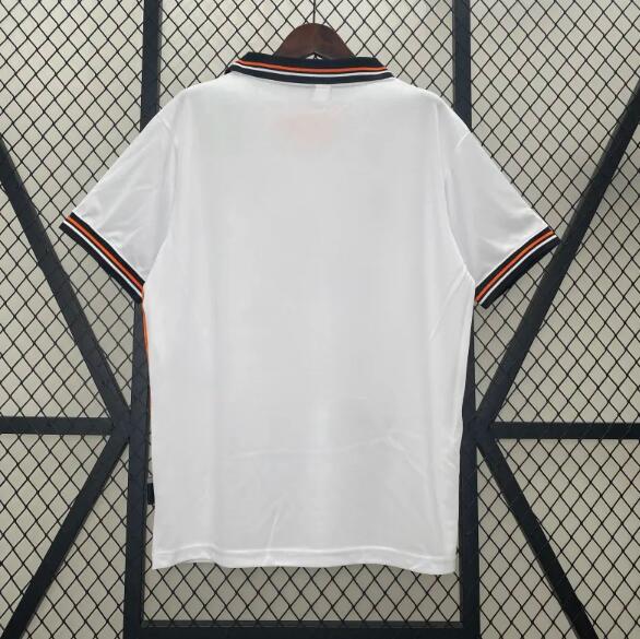 Valencia 1999-00 Retro - Home