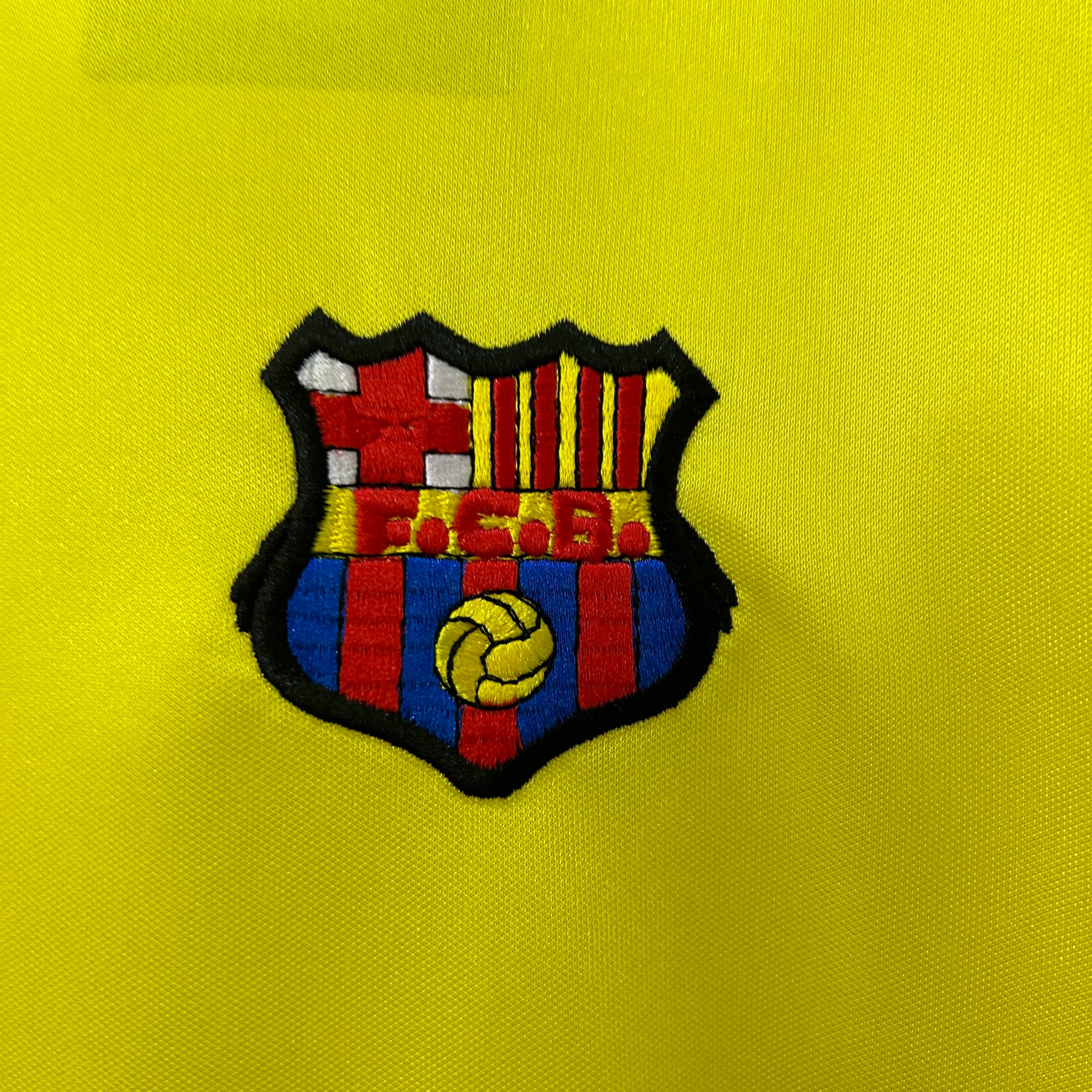 82/84 Barcelona Retro - Away Kit