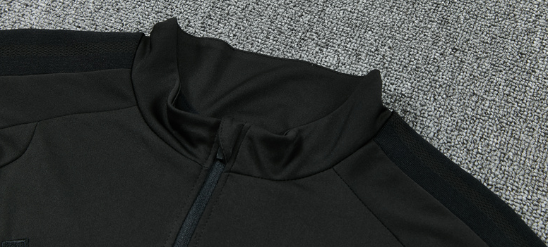 Liverpool 26/27 - Tracksuit