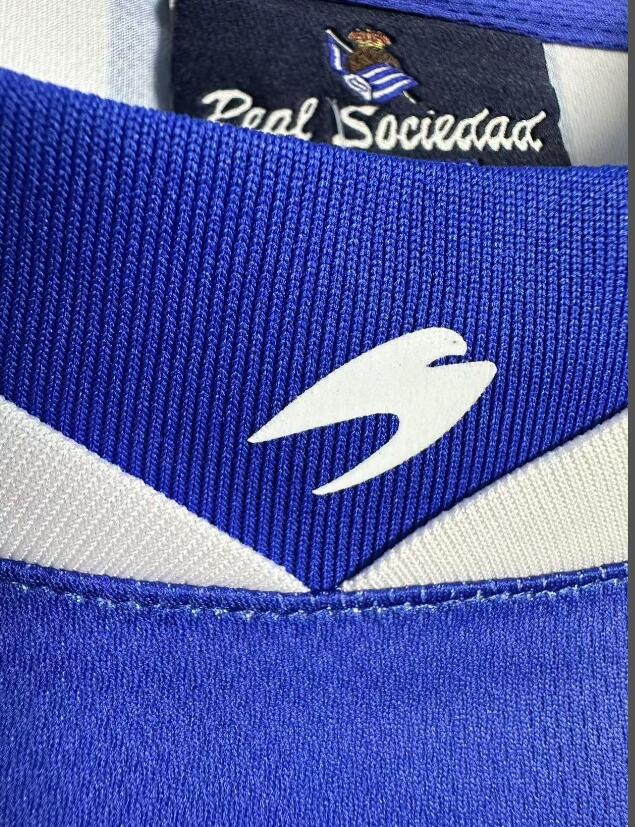 Real Sociedad 2002-03 Retro - Home
