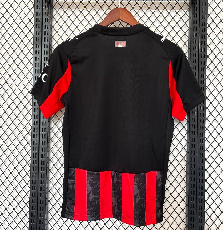 AC Milan 25/26 - Home Kit (Fan)