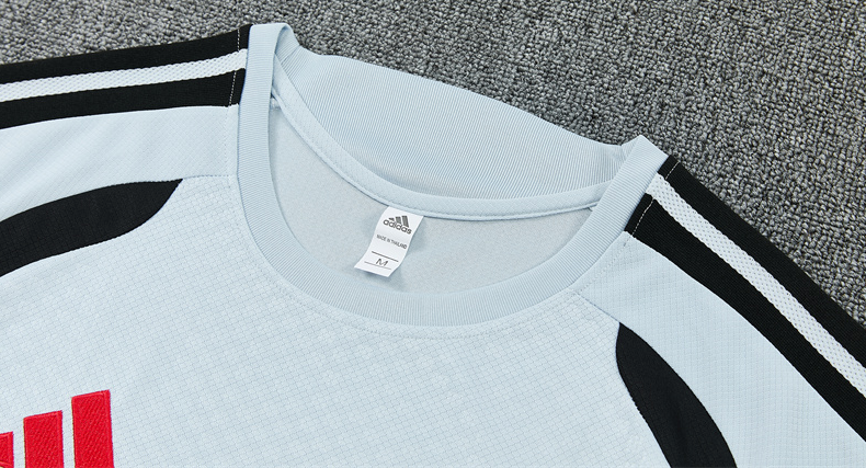 Liverpool 26/27 - Tracksuit