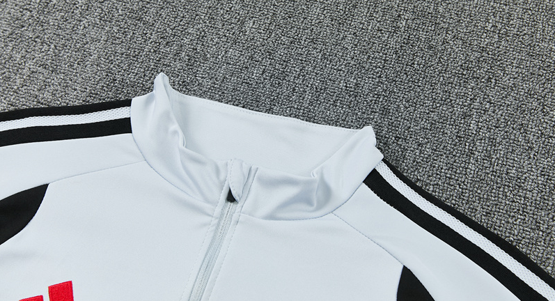 Liverpool 26/27 - Tracksuit