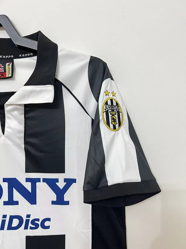 Juventus 1997-98 Retro - Home