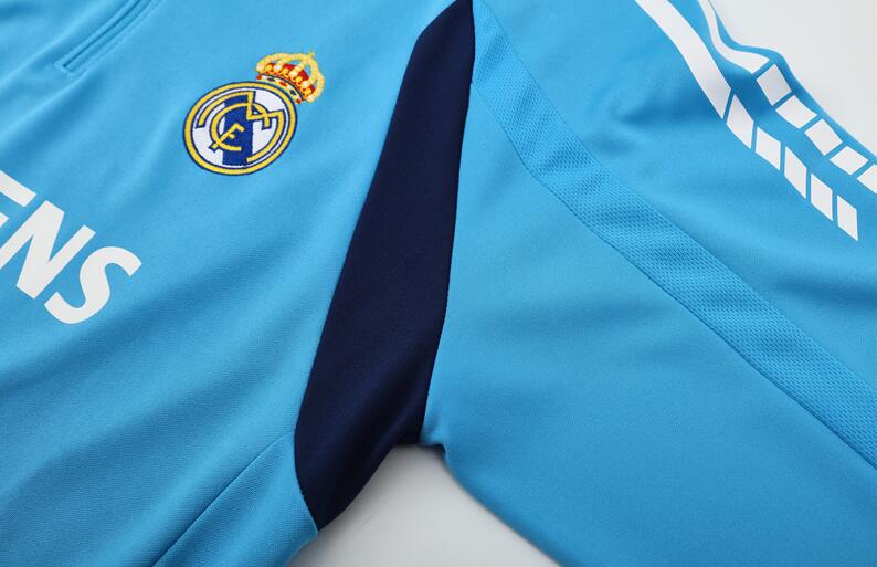 Real Madrid 2005-06 - Tracksuit (Light Blue, Half-Zip)