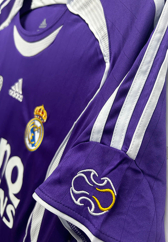 Real Madrid 2006-07 Retro - Away