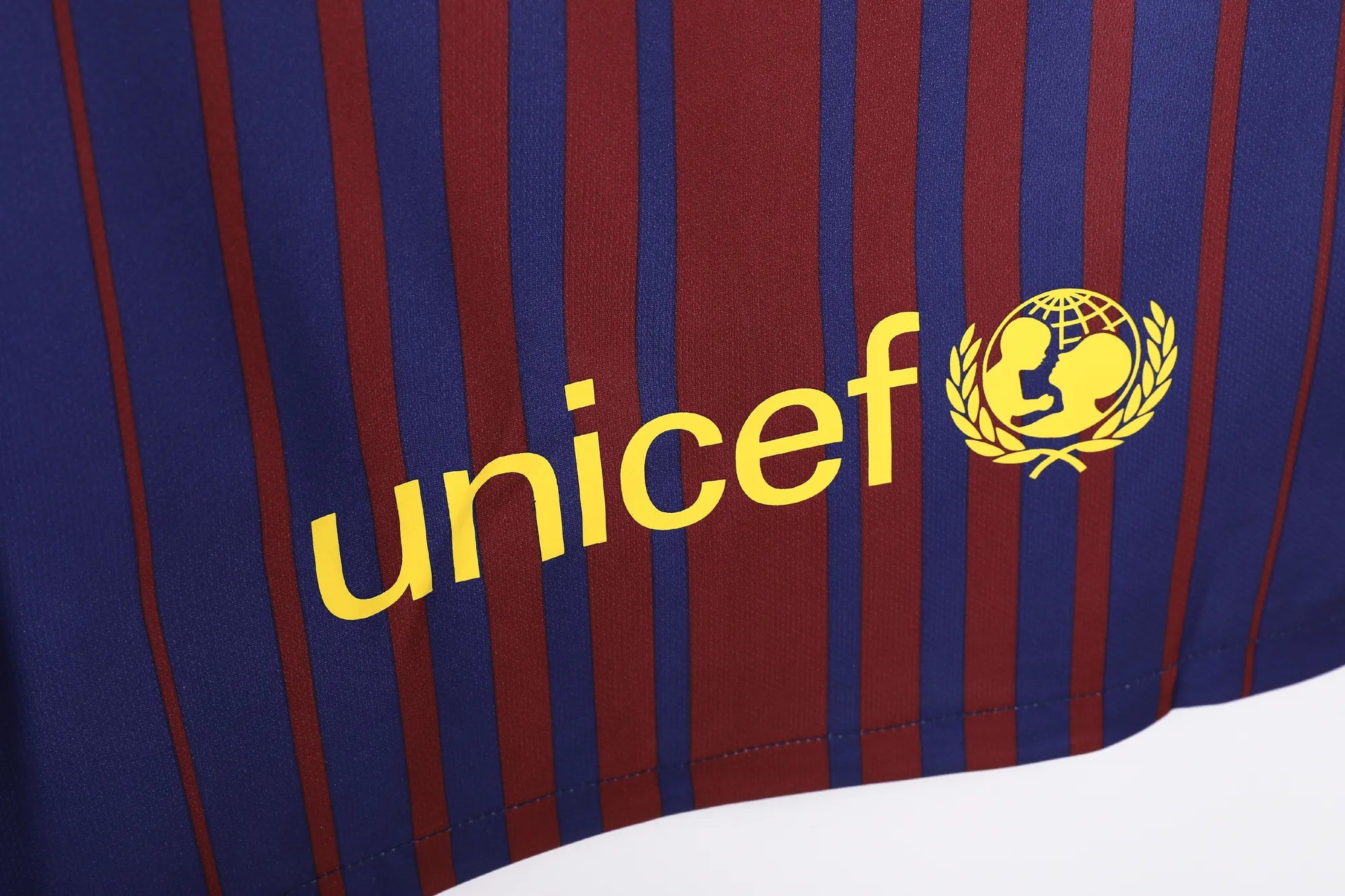 17/18 Barcelona Retro - Home Kit