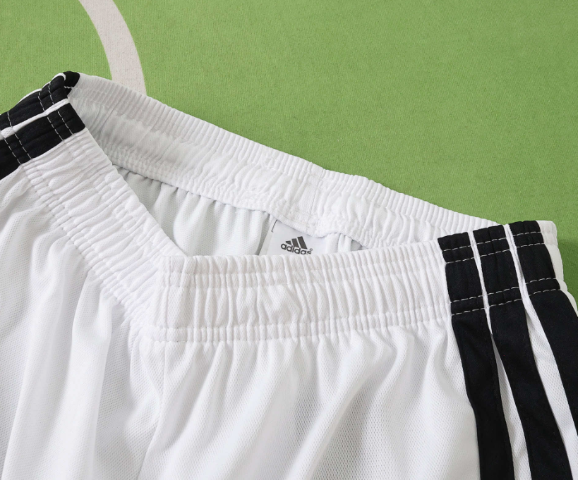 Manchester United 26/27 - Home Shorts