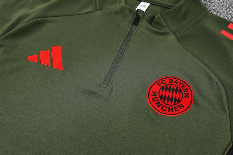 Bayern Munich 25/26 - Tracksuit (Military Green)