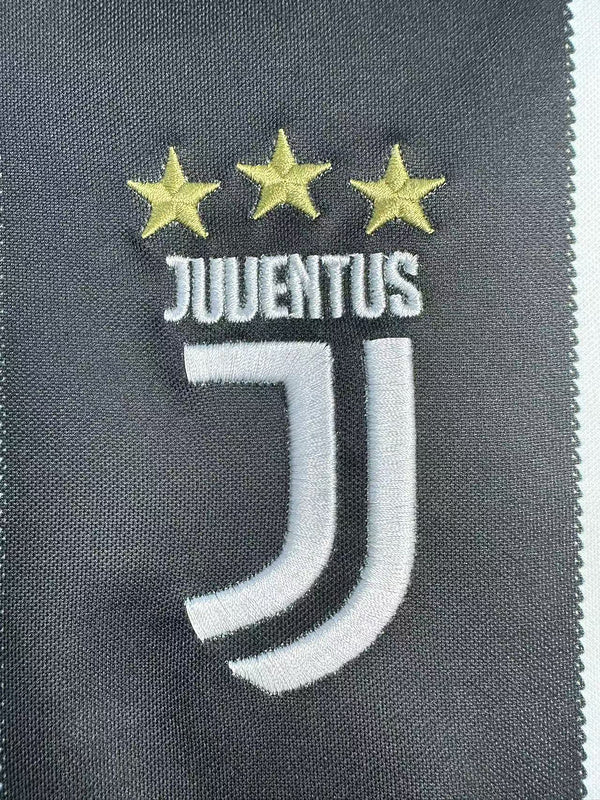 Juventus 2018-19 Retro - Home