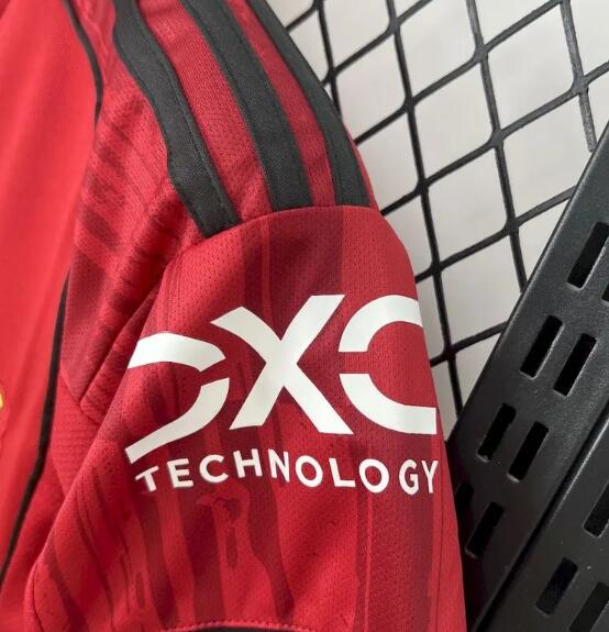 Manchester United 25/26 - Home Kit (Women)