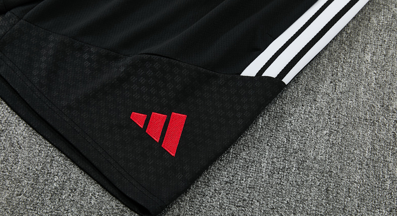 Liverpool 26/27 - Tracksuit