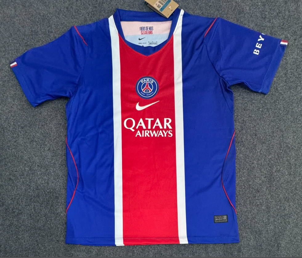 Paris Saint-Germain 26/27 - Home Kit (Fan)