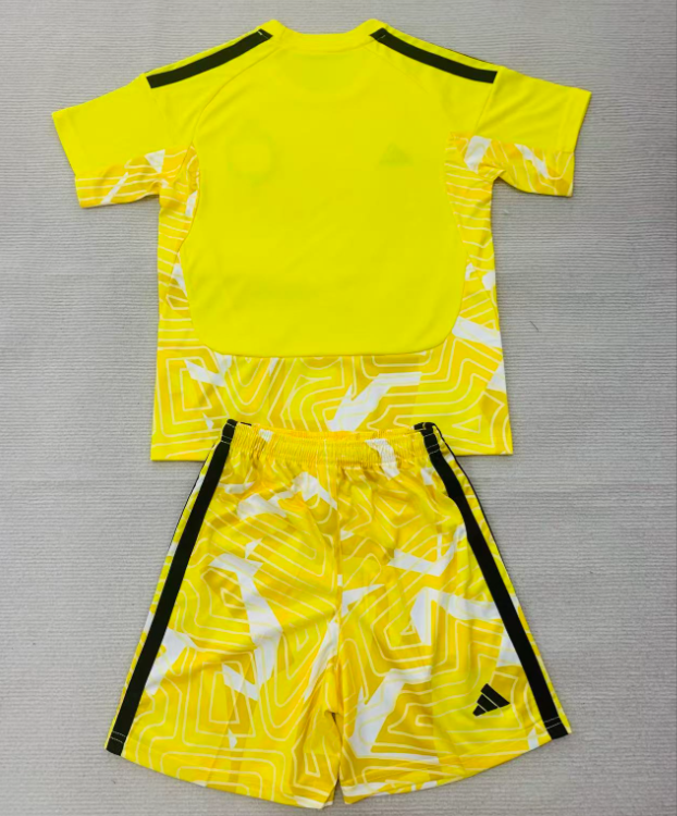 Celtic 26/27 - Goalkeeper Kids Kit (Orange)