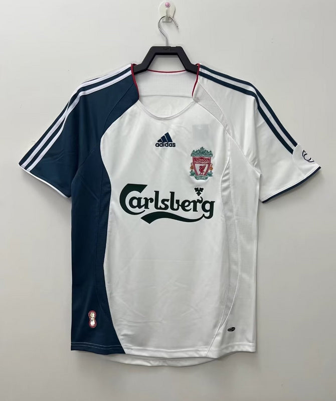 Liverpool 2006-08 Retro - Away