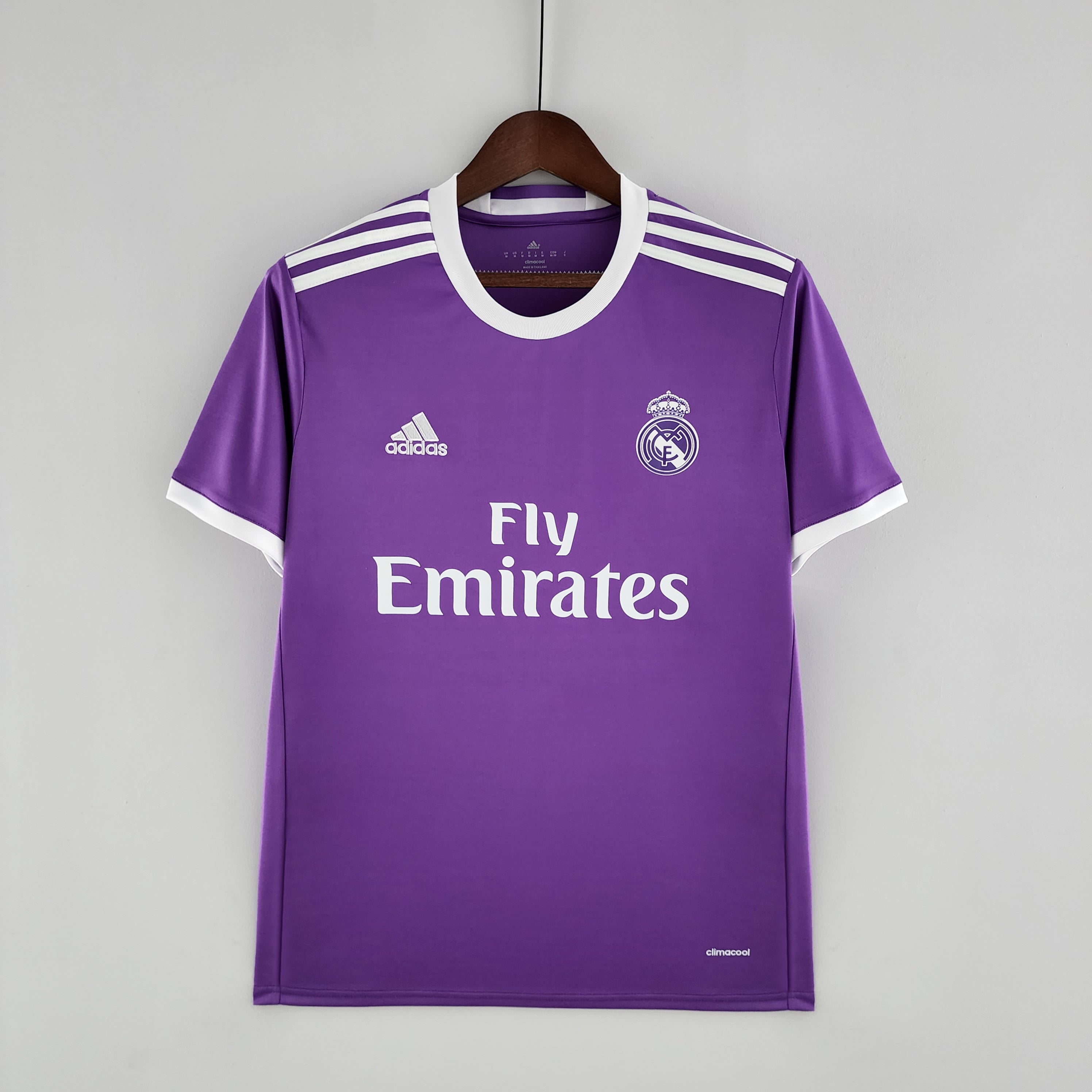 16/17 Real Madrid Retro - Away Kit