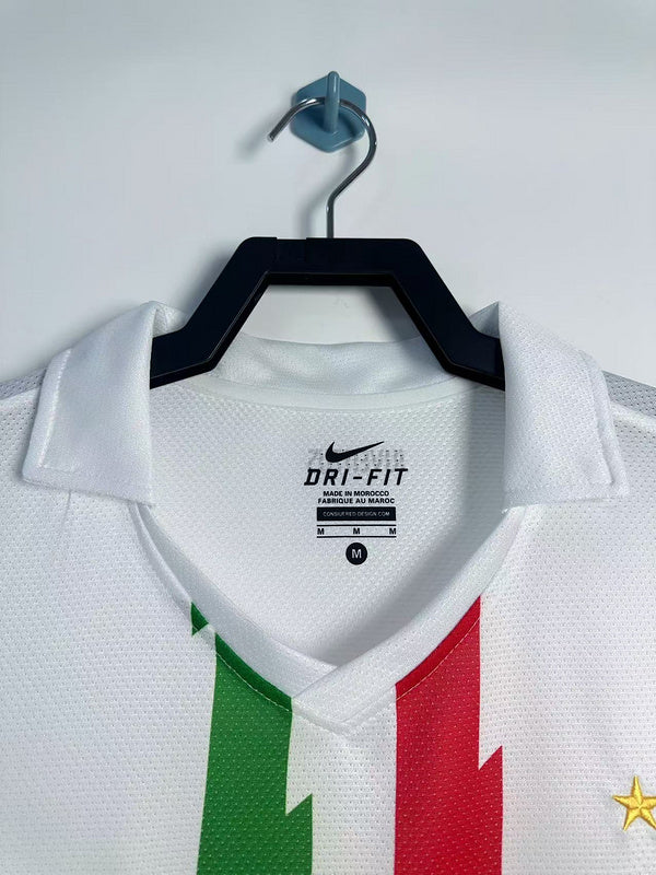 Juventus 2010-11 Retro - Away