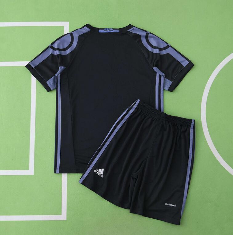 Real Madrid 2016-17 Retro - Third Kids Kit