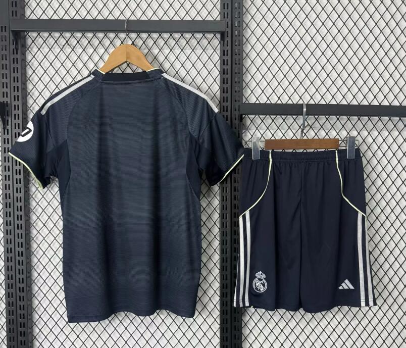 Real Madrid 25/26 - Away Kids Kit