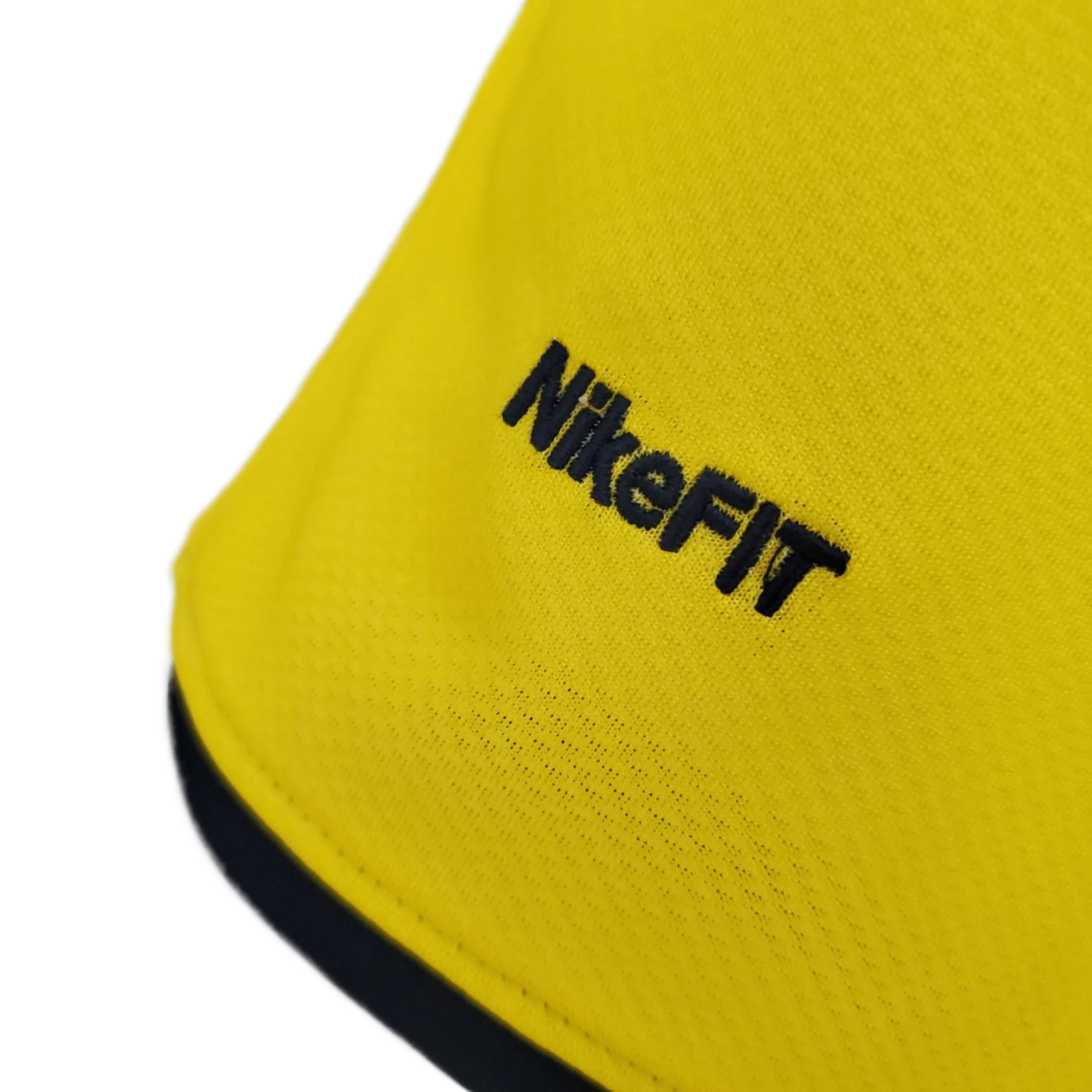 08/09 Barcelona Retro - Away Kit