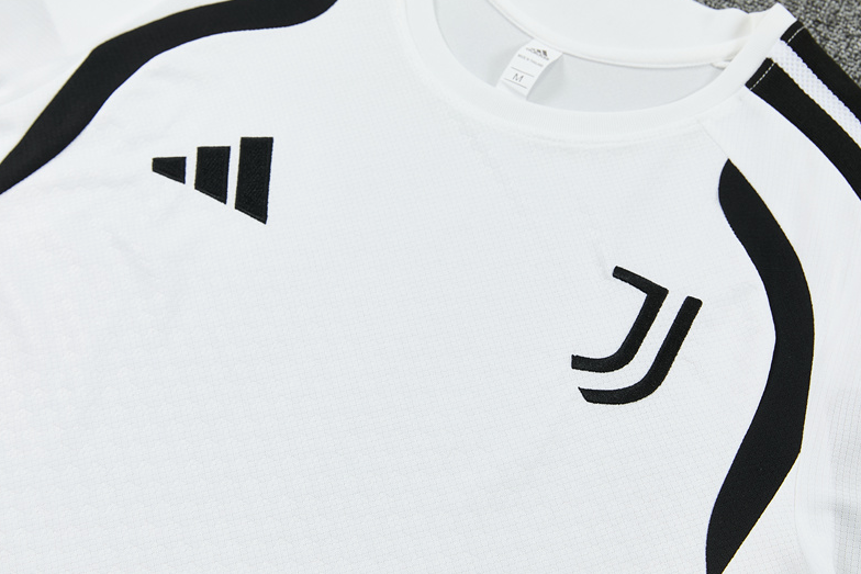 Juventus 26/27 - Tracksuit