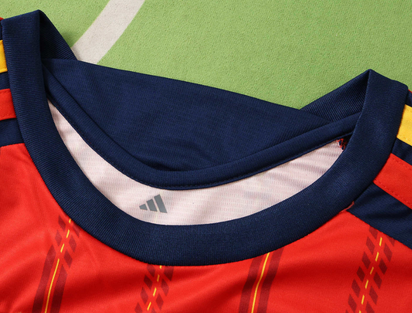 Spain 2026 World Cup - Home Women's Cropped (Fan)