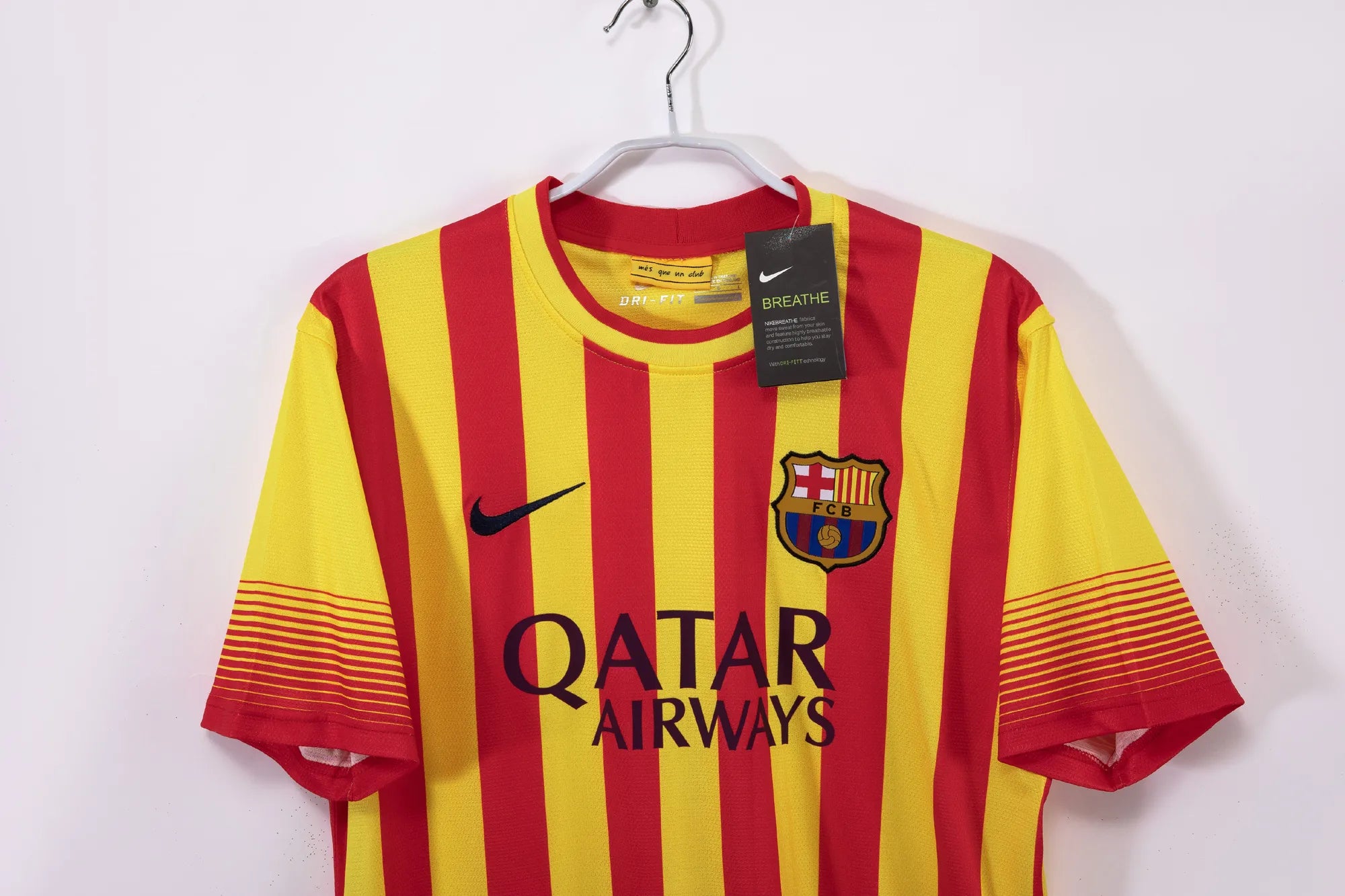 13/14 Barcelona Retro - Away Kit