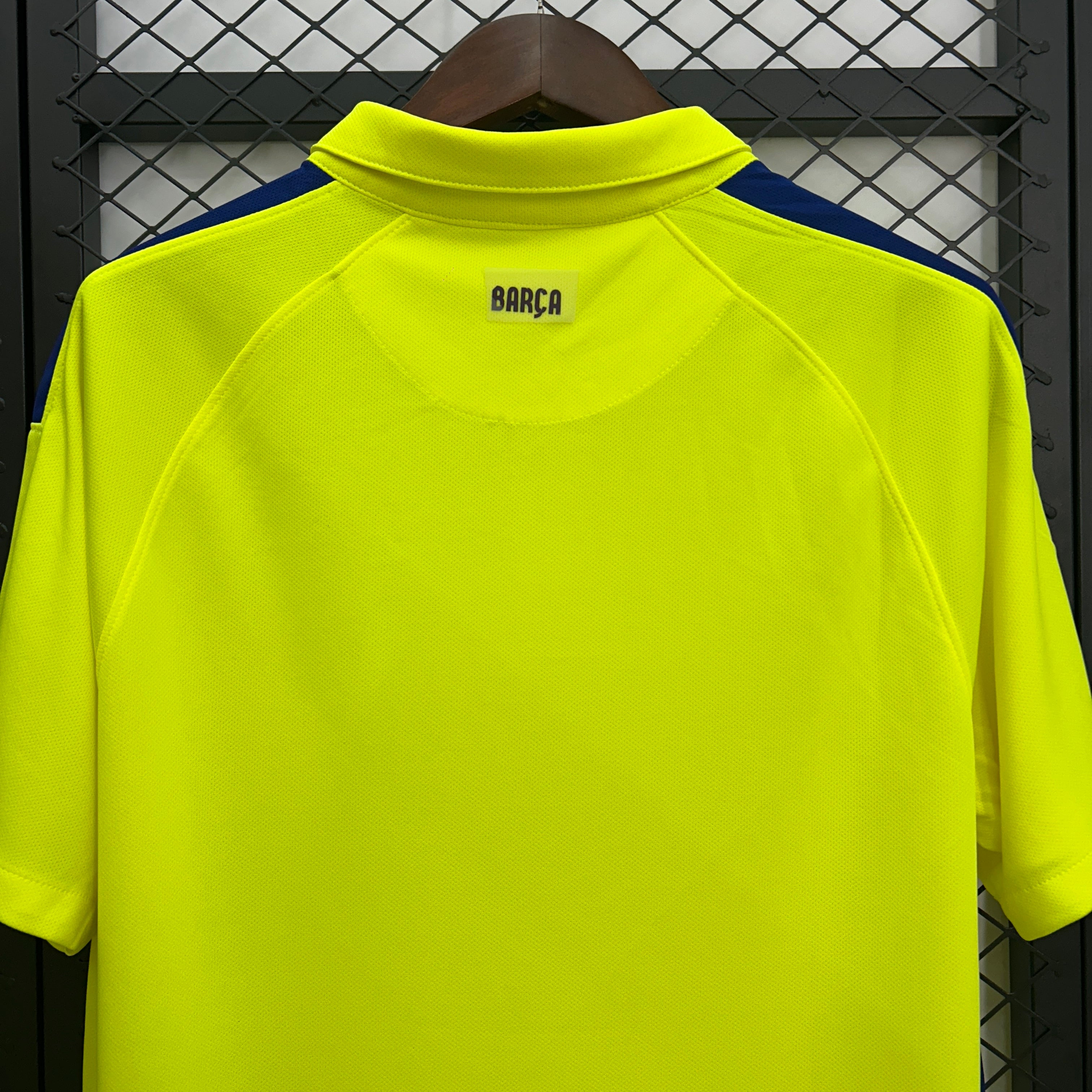 14/15 Barcelona Retro - Third Kit