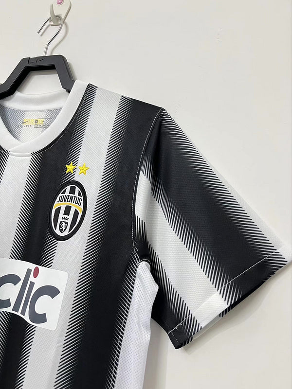 Juventus 2011-12 Retro - Home