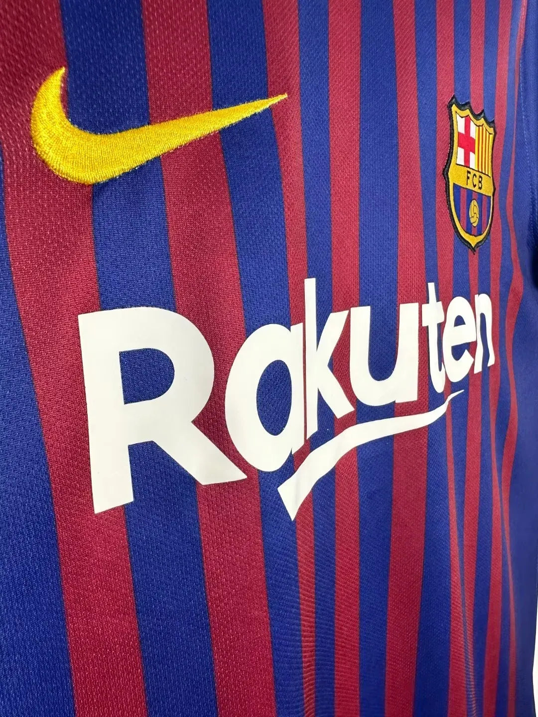 18/19 Barcelona Retro - Home Kit